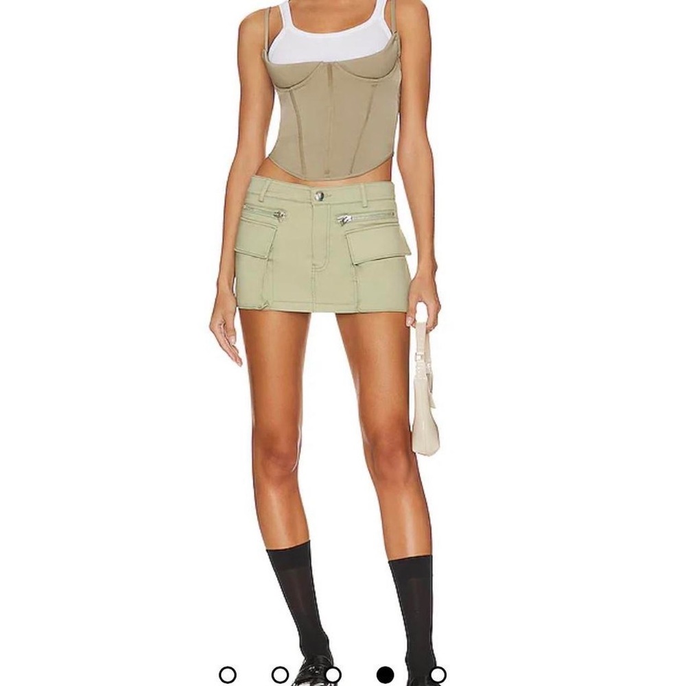 h:ours mini skirt in sage green